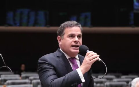 Imagem do post Deputado baiano devolverá R$ 1,4 milhão por empregar funcionárias fantasmas