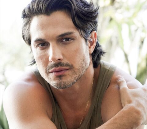 Imagem do post Romulo Estrela, o detetive Paulinho de ‘Três Graças’, é alvo de golpe e faz alerta 