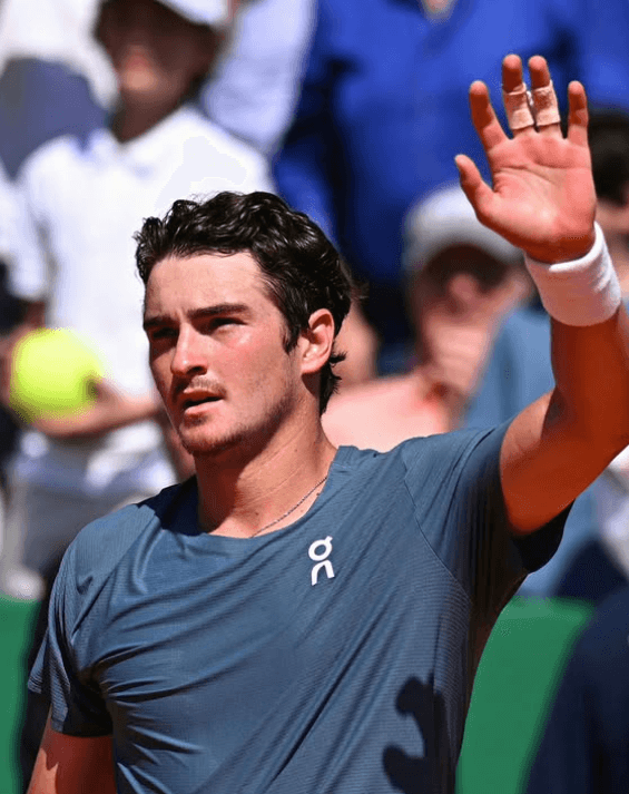 João Fonseca cai diante de Zverev e está fora do Masters 1000