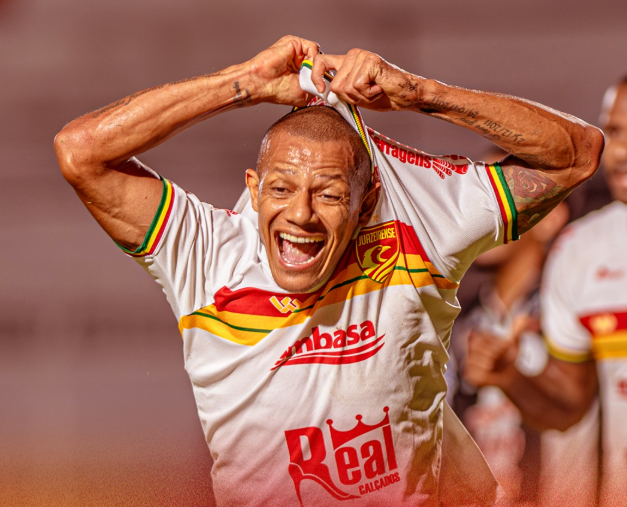 Juazeirense empata e garante vaga nas quartas do Nordestão