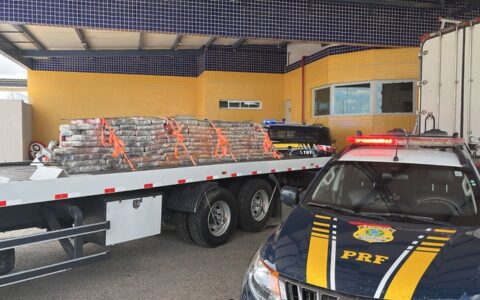 Imagem do post PRF apreende quase 2 toneladas de maconha em caminhão frigorífico na Bahia