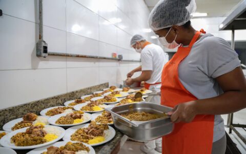 Imagem do post Restaurantes populares de Salvador terão almoço especial de Páscoa