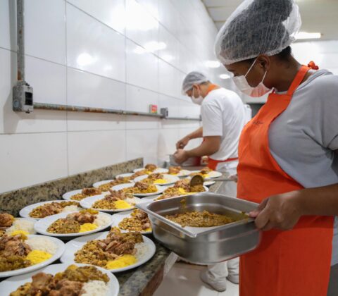 Imagem do post Restaurantes populares de Salvador terão almoço especial de Páscoa