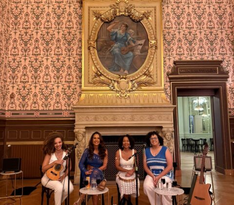 Imagem do post Sambaiana leva samba baiano a Paris e segue com shows na Europa e África