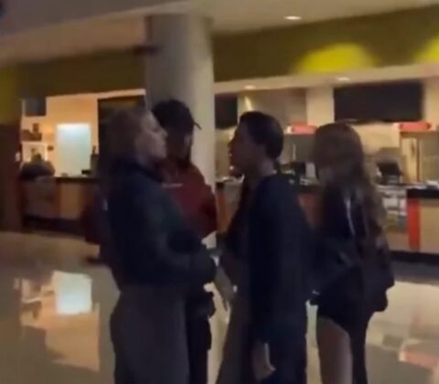 Imagem do post Vídeo: influenciadora e cantor saem na mão dentro de shopping