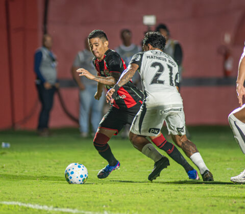 Imagem do post Vitória e Corinthians empatam sem gols no Barradão pelo Brasileirão