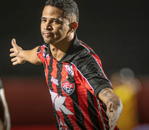 Imagem do post Vitória vence o Piauí e assume liderança na Copa do Nordeste