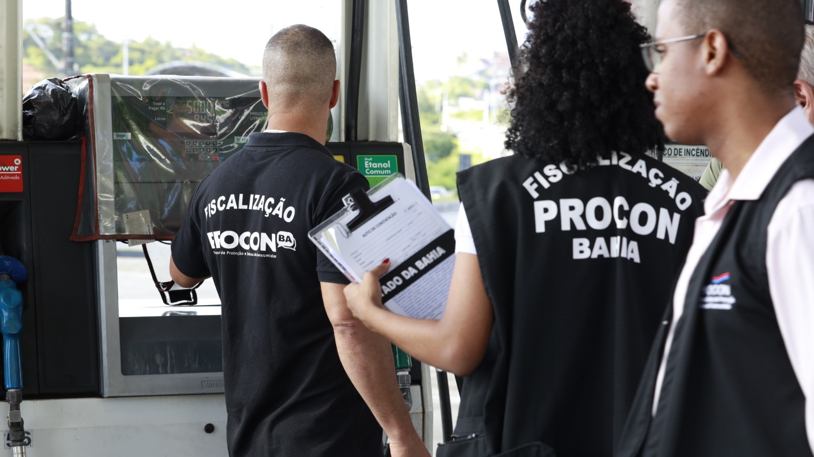 Procon notifica 111 postos de combustíveis após fiscalização na Bahia