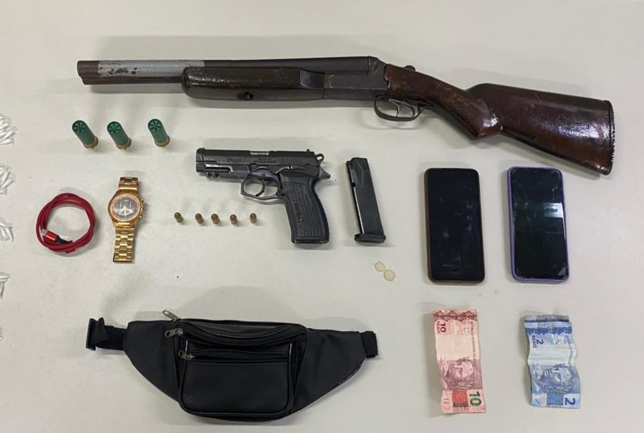 PMBA prende armas de fogo, dinheiro e drogas em Cassange