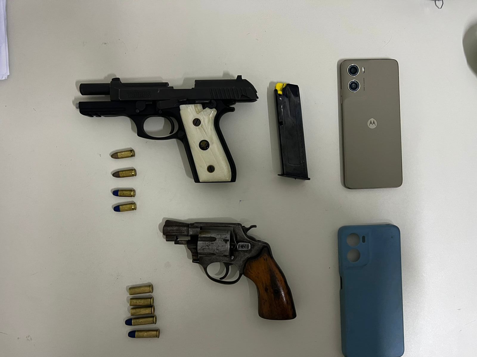 Dupla do Comando Vermelho morre em confronto com a polícia