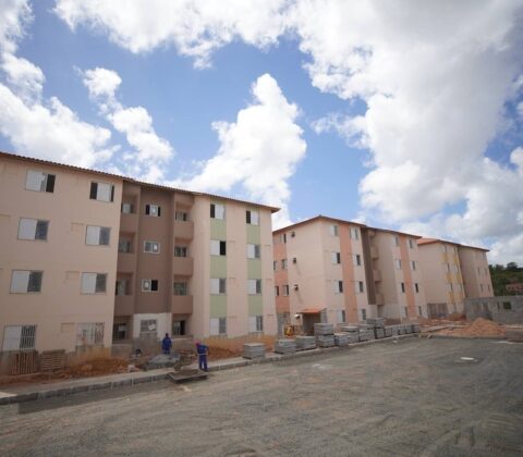 Imagem do post Camaçari dispara no Minha Casa, Minha Vida com quase 20 mil novos cadastros