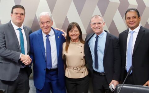 Imagem do post Alice Portugal defende PEC 19 da enfermagem aprovada na CCJ do Senado