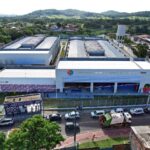 Governo inaugura escola de tempo integral e autoriza pacote de obras em Mata de São João