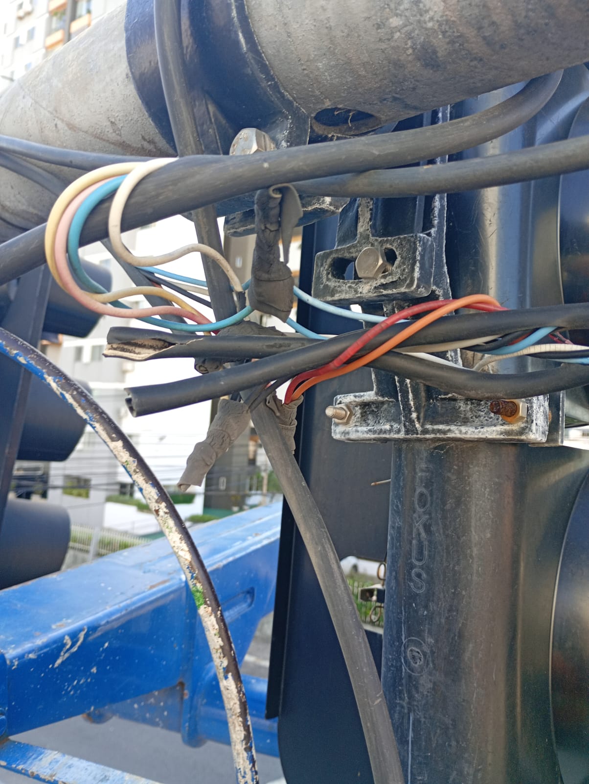 Vandalismo em semáforos já causa prejuízo milionário em Salvador