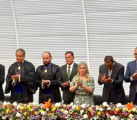 Imagem do post Carlos Muniz participa de posse no TRE-BA e destaca confiança nas eleições na Bahia