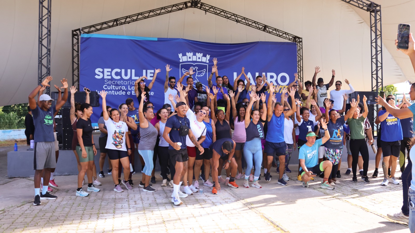 Lauro de Freitas lança assessoria de corrida e atrai dezenas de participantes