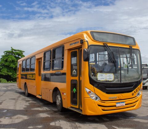 Imagem do post Transporte escolar é normalizado após incêndio em ônibus em Lauro de Freitas