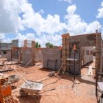 Obra da USF Jambeiro avança e chega a 27% em Lauro de Freitas