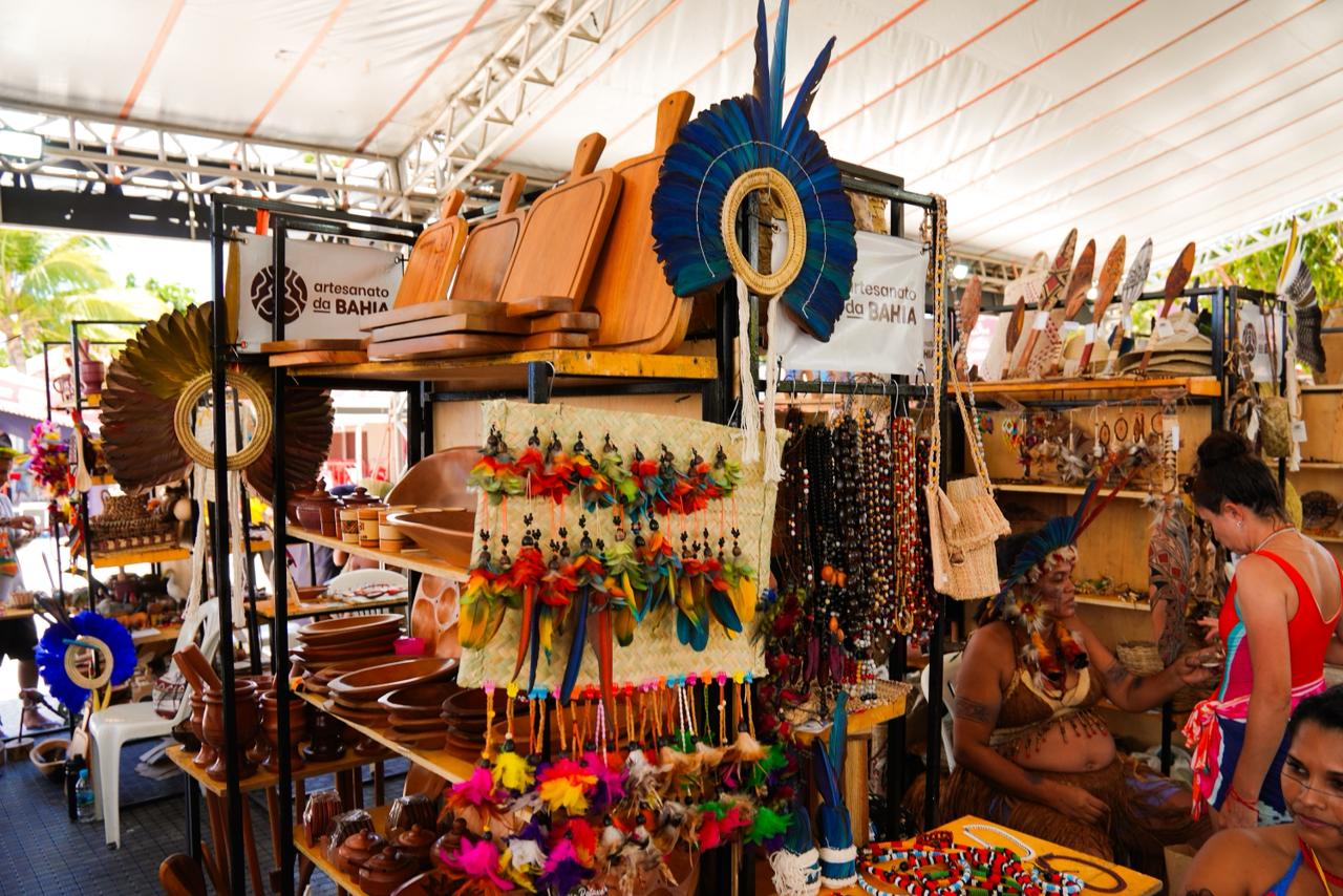 MAC recebe feira indígena com artesanato, arte e programação cultural em Salvador