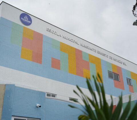 Imagem do post Com investimento de R$20,7 milhões, Prefeitura entrega escola reformada em Paripe