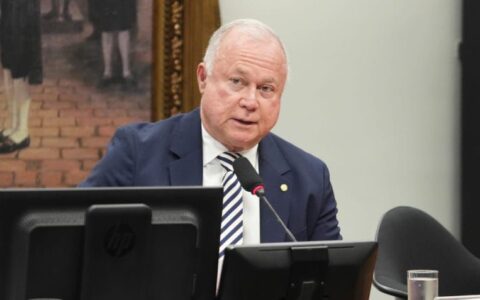 Imagem do post Deputado Paulo Azi apresenta parecer favorável à tramitação da PEC que reduz jornada de trabalho