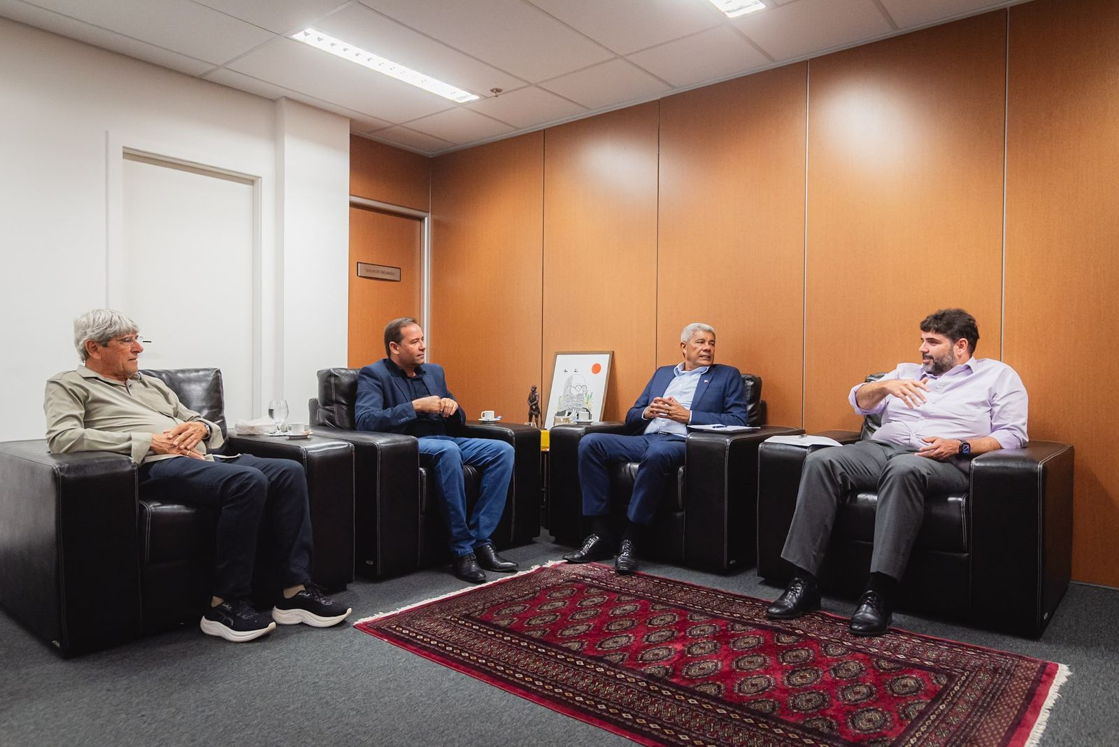 Ex-prefeito abandona ACM Neto e anuncia apoio a Jerônimo Rodrigues