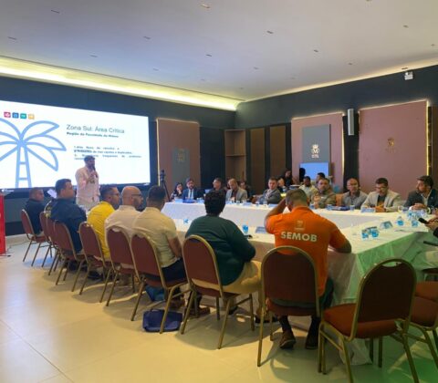 Imagem do post Lauro de Freitas participa de fórum e discute soluções para mobilidade e segurança no trânsito