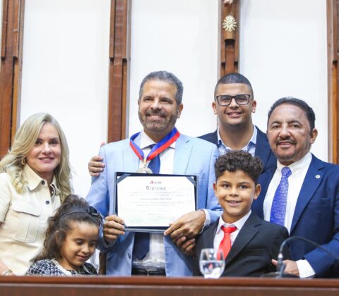 Imagem do post Ivana Bastos destaca legado de Edelvino Góes em homenagem na ALBA