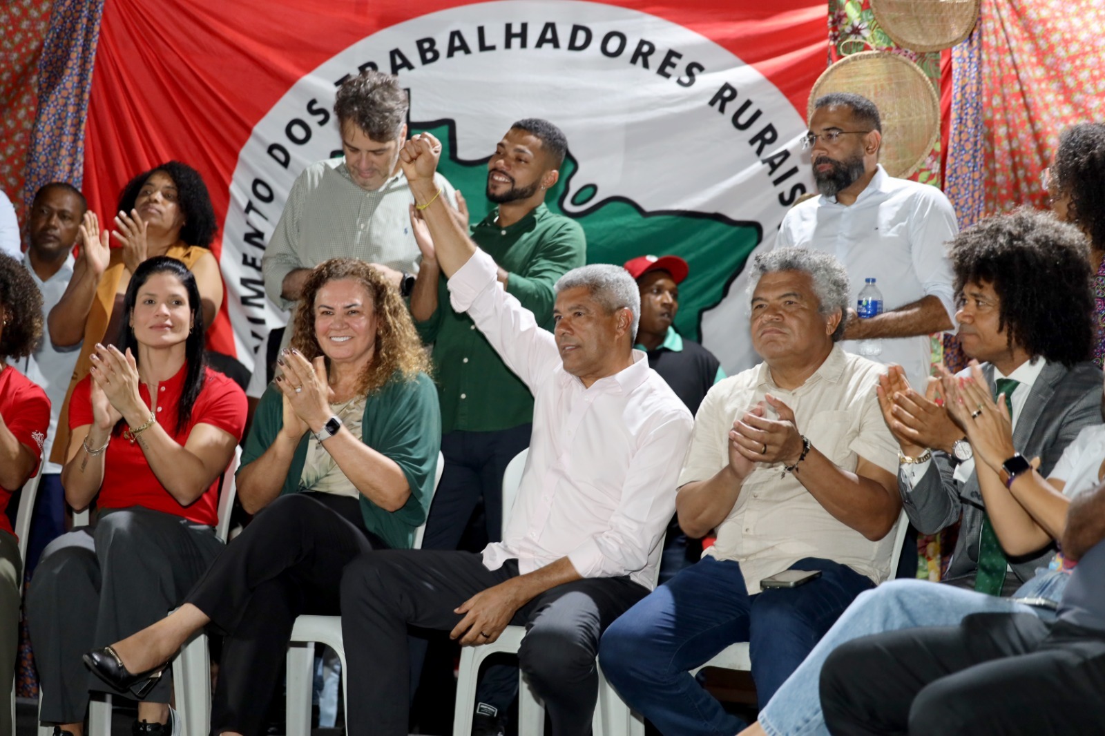 Marcha, pressão e promessa: após caminhada até Salvador, MST arranca resposta do governo