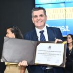 Cônsul da França recebe título em Salvador e faz declaração emocionante