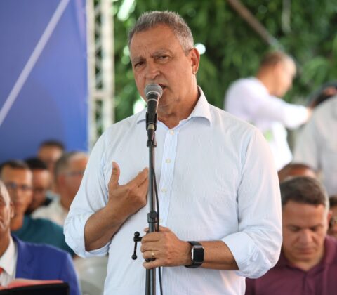 Imagem do post Rui Costa diz que Lula encontrou país “em frangalhos” e cita avanços na Bahia