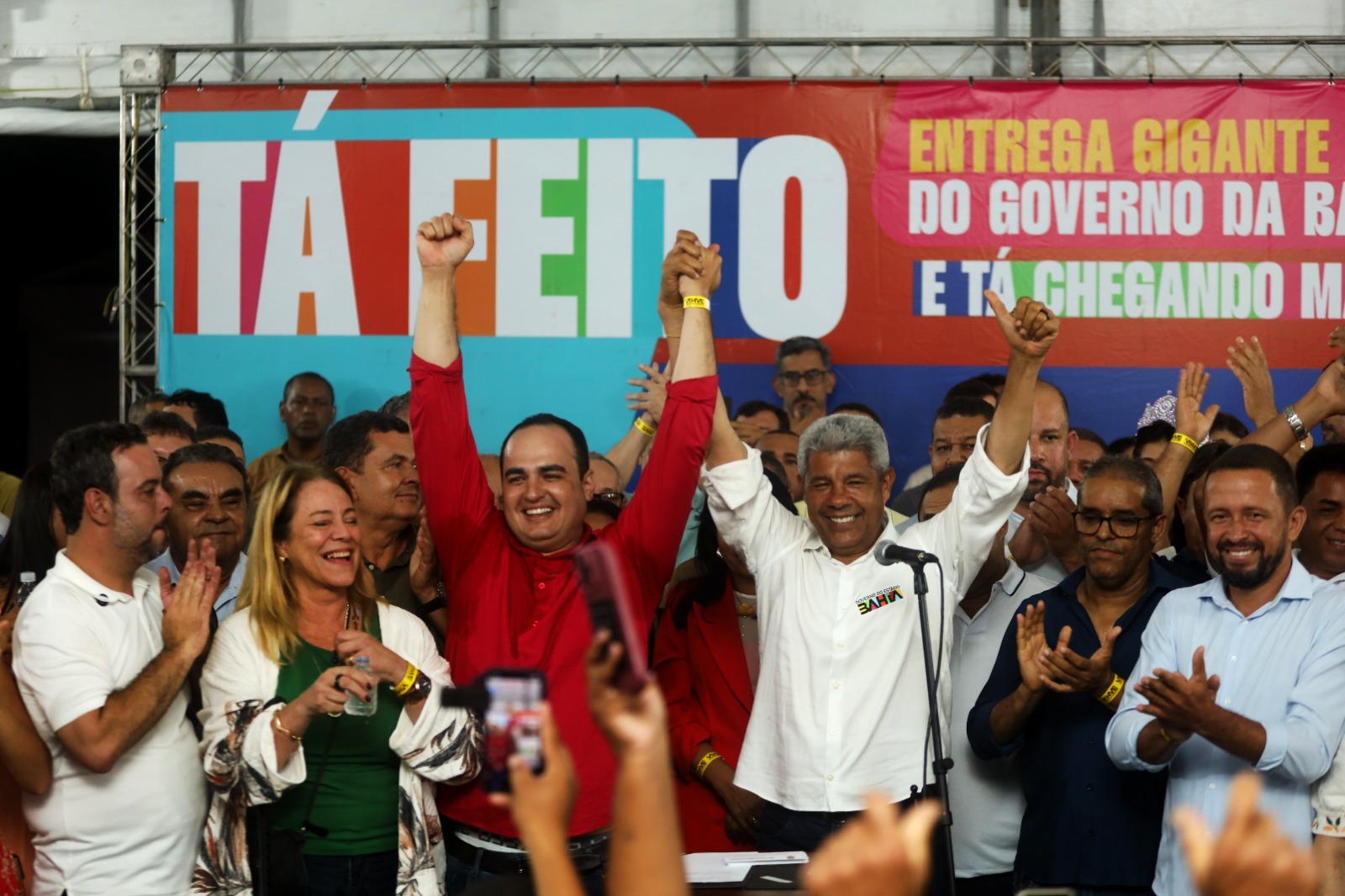 Jerônimo autoriza nova pavimentação e amplia investimentos em São Gabriel