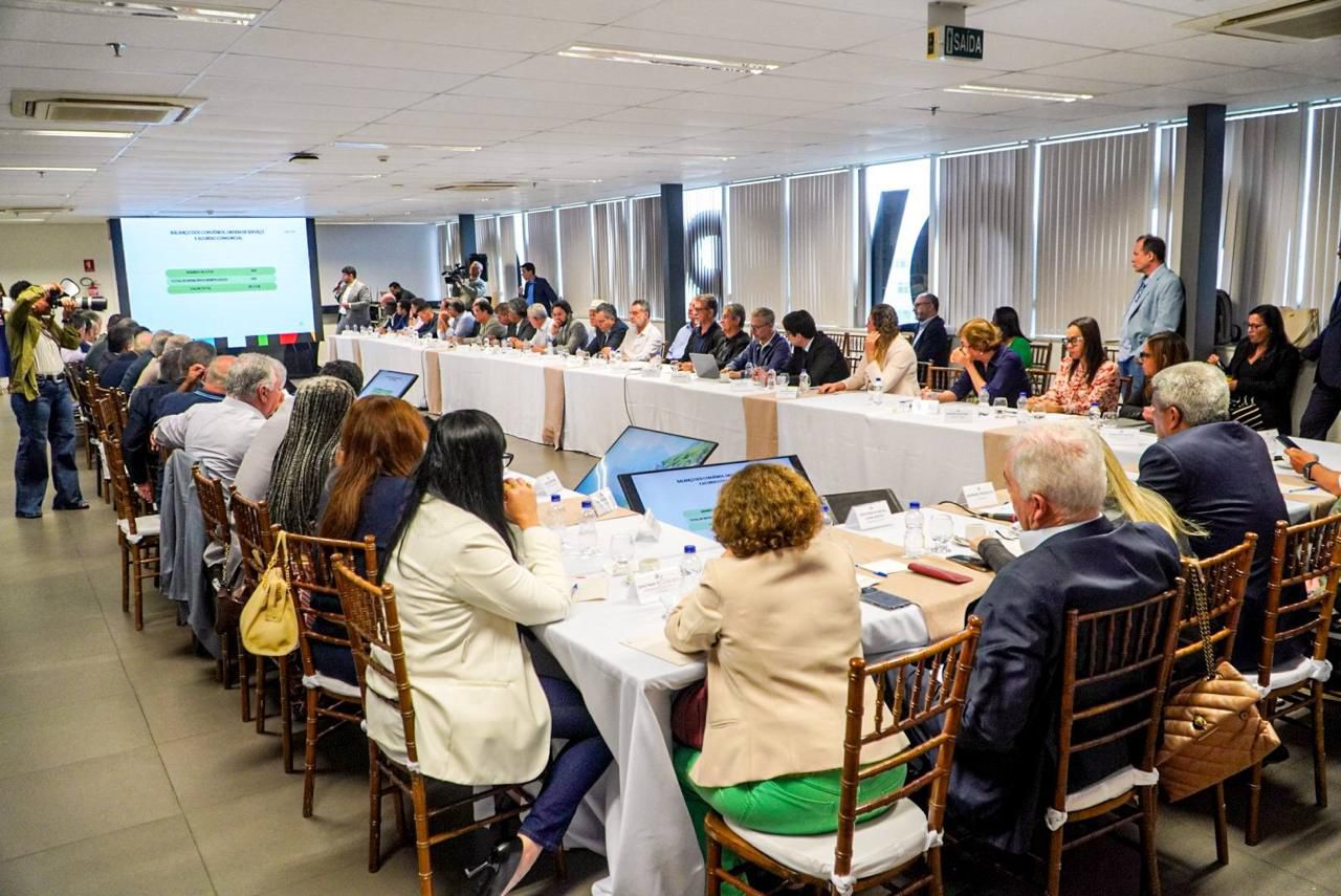 Jerônimo reúne base política e alinha estratégias com lideranças na Bahia