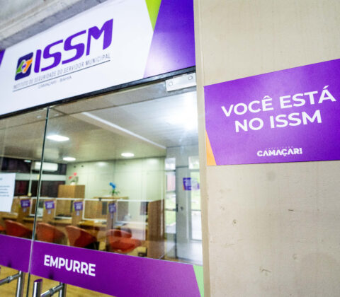 Imagem do post Camaçari paga retroativo do reajuste a professores aposentados