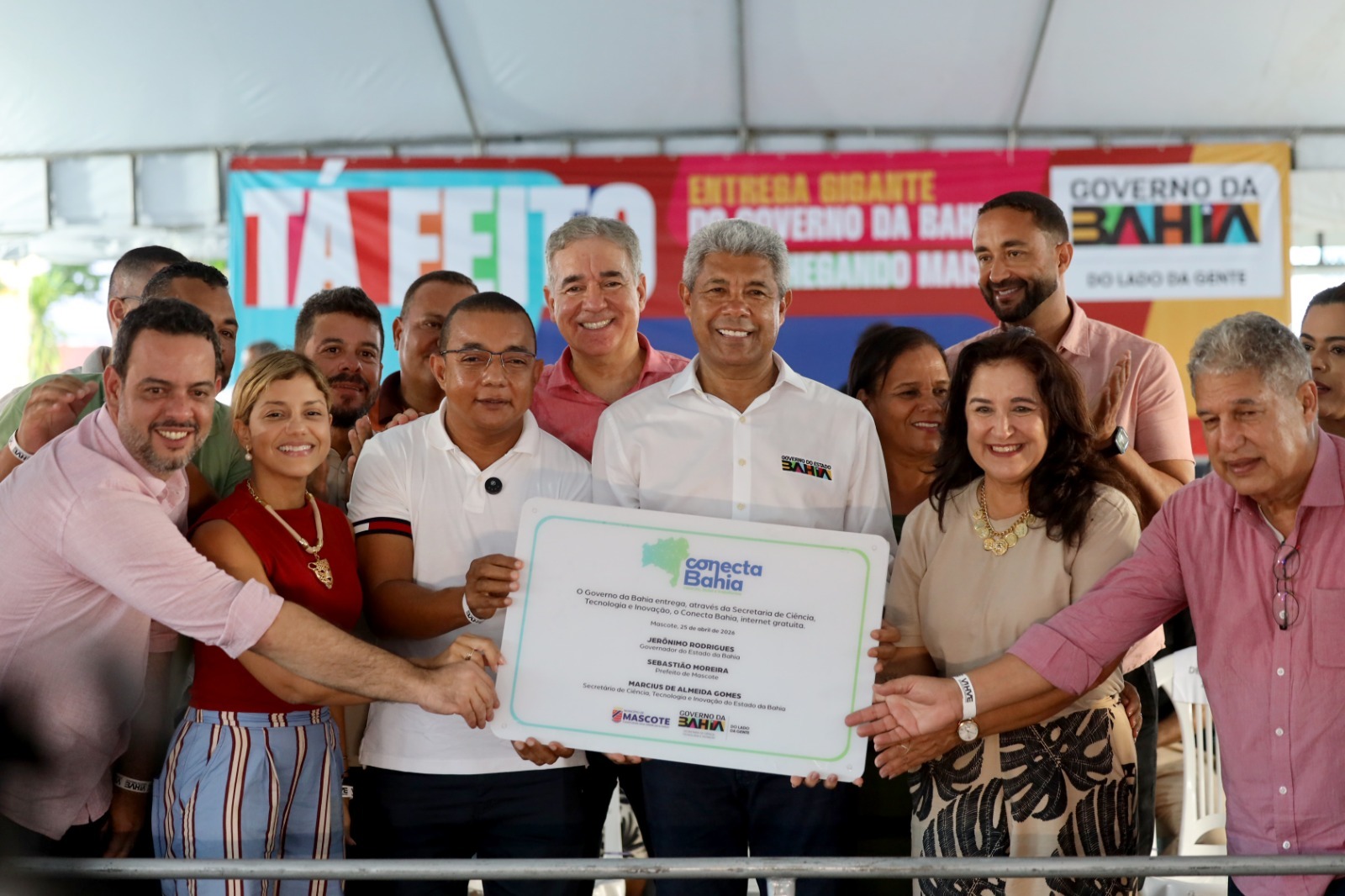 Governo do Estado entrega colégio de tempo integral em Mascote com investimento de R$ 13,1 milhões