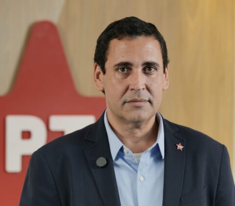 Imagem do post PT lança curso para militância atuar nas redes e defender projeto de Lula