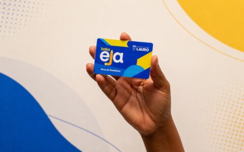 Imagem do post Prefeitura lança Bolsa EJA com auxílio de R$ 200 para estudantes em Lauro de Freitas