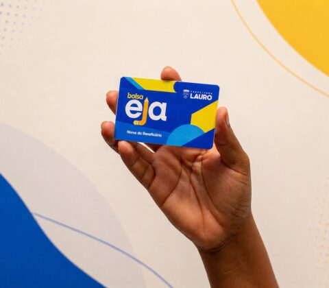 Imagem do post Prefeitura lança Bolsa EJA com auxílio de R$ 200 para estudantes em Lauro de Freitas