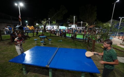 Imagem do post Praça abandonada vira novo ponto de lazer em Paripe após reforma