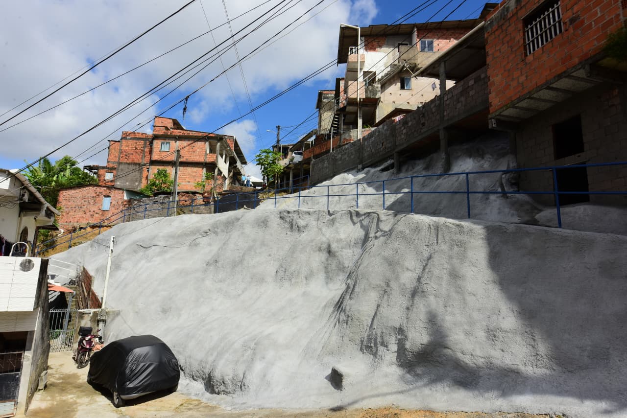 Salvador chega a 587 áreas de risco protegidas com aplicação de geomanta