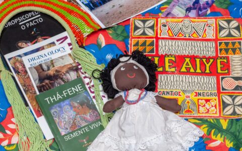 Imagem do post Valorização da cultura afro-brasileira é tema de formação para professores da rede municipal de Lauro de Freitas