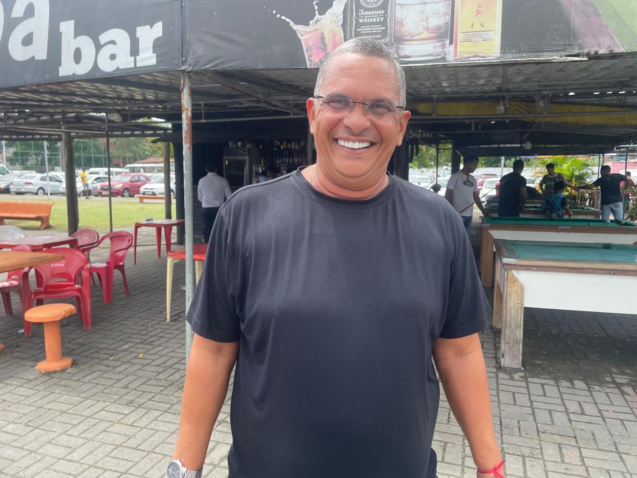 Vereador Dente critica oposição e celebra volta de obras do PAC em Camaçari