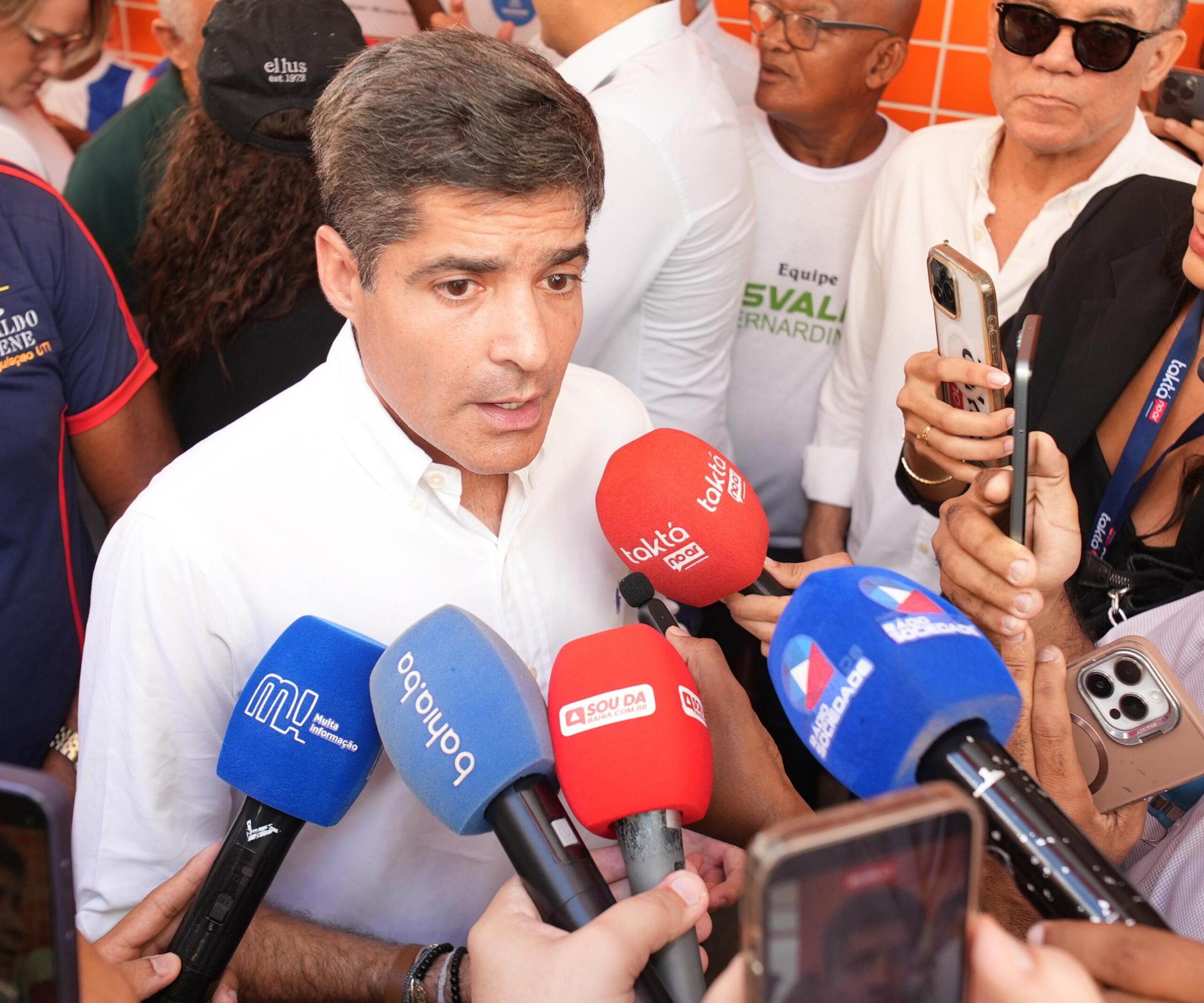 ACM Neto comenta relação com Daniel Vorcaro e pagamentos do Banco Master: “Nada de anormal”