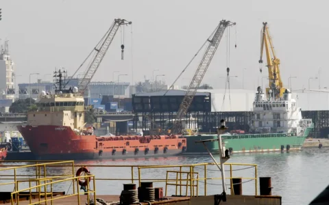 Imagem do post Justiça mantém suspensão de imposto de exportação de petróleo; decisão é provisória