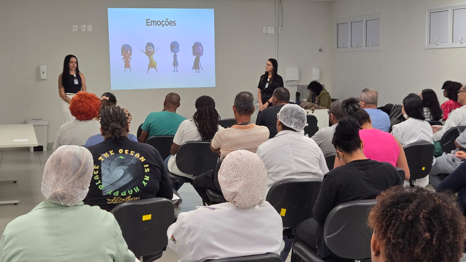 Hospital Metropolitano promove treinamento de Comunicação Não Violenta