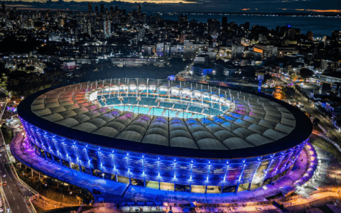 Imagem do post Guns N’ Roses faz estreia histórica em Salvador com megaestrutura na Fonte Nova