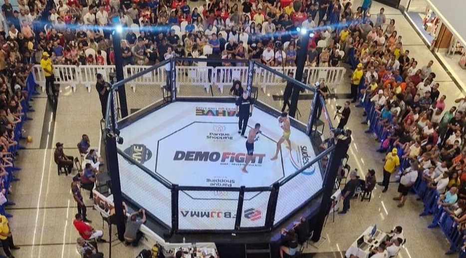 Shopping vira arena de MMA: Demo Fight chega com 12 lutas gratuitas em Lauro de Freitas