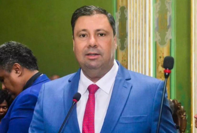 Deputado propõe prioridade no SUS para mães em tratamento de câncer na Bahia