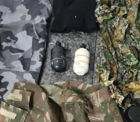 Imagem do post PM apreende arsenal e equipamentos de guerra