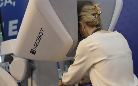 Imagem do post Centro em Salvador aposta em robótica e quer formar 200 cirurgiões até o fim do ano